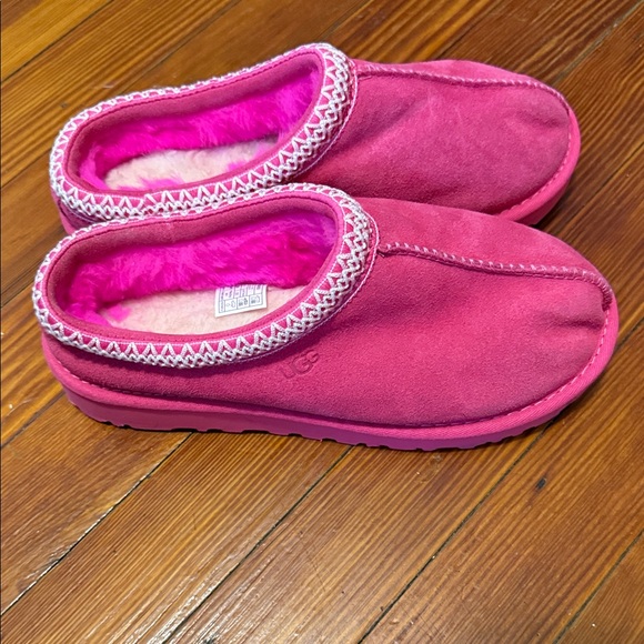 Authentic UGG Fuchsia Tazz Suede Slippers size 8 - Picture 5 of 5